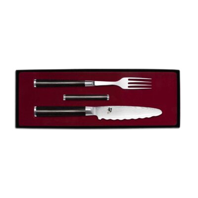 KAI Shun Damasco DM-0908 - Set cuchillo dentado de mesa con hoja de acero de damasco y tenedor con soporte - Cuchillalia.com