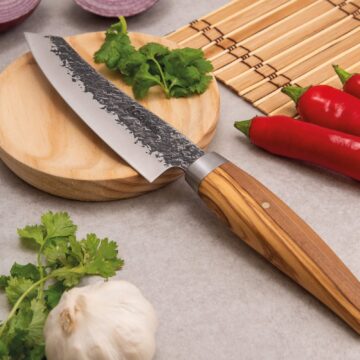 Ejemplo del cuchillo de cocina 3 Claveles Japonés 1067 – Cuchillalia.com