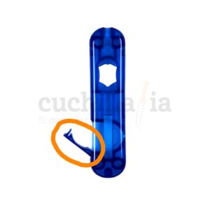 Tapa para la pila en azul transparente de las navajas de 58 mm de Victorinox con linterna A.6149.T2 - Cuchillalia.com