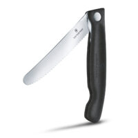Cuchillo plegable Victorinox Swiss Classic, con hoja dentada y mango negro - Cuchillalia.com