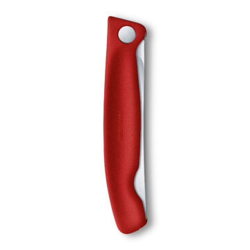 Reverso del cuchillo plegable Victorinox Swiss Classic, con hoja dentada y mango rojo – Cerrado – Cuchillalia.com